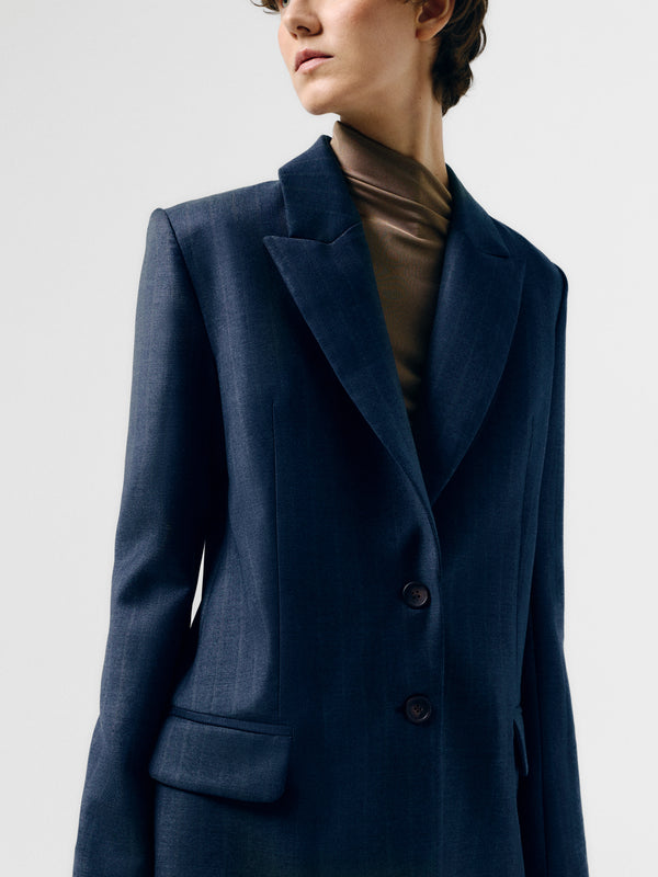 LOOK 38