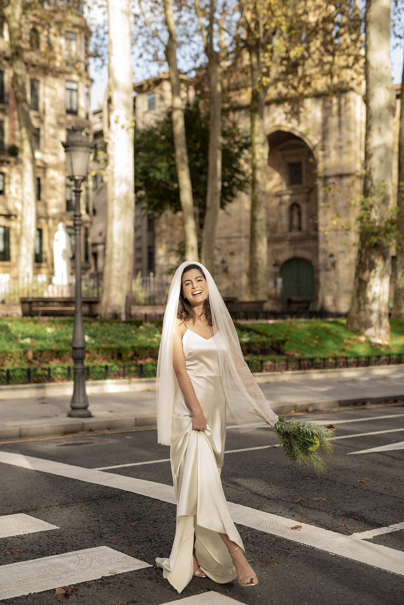Dorotea and Short tul veil | Wedding dress | Sophie et Voilà
